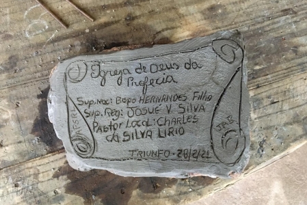 Pedra Fundamental  na igreja de Deus da Profecia  em   Rondônia